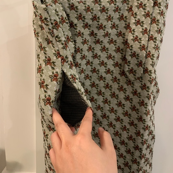 Dress from an independent designer. - Picture 5 of 5